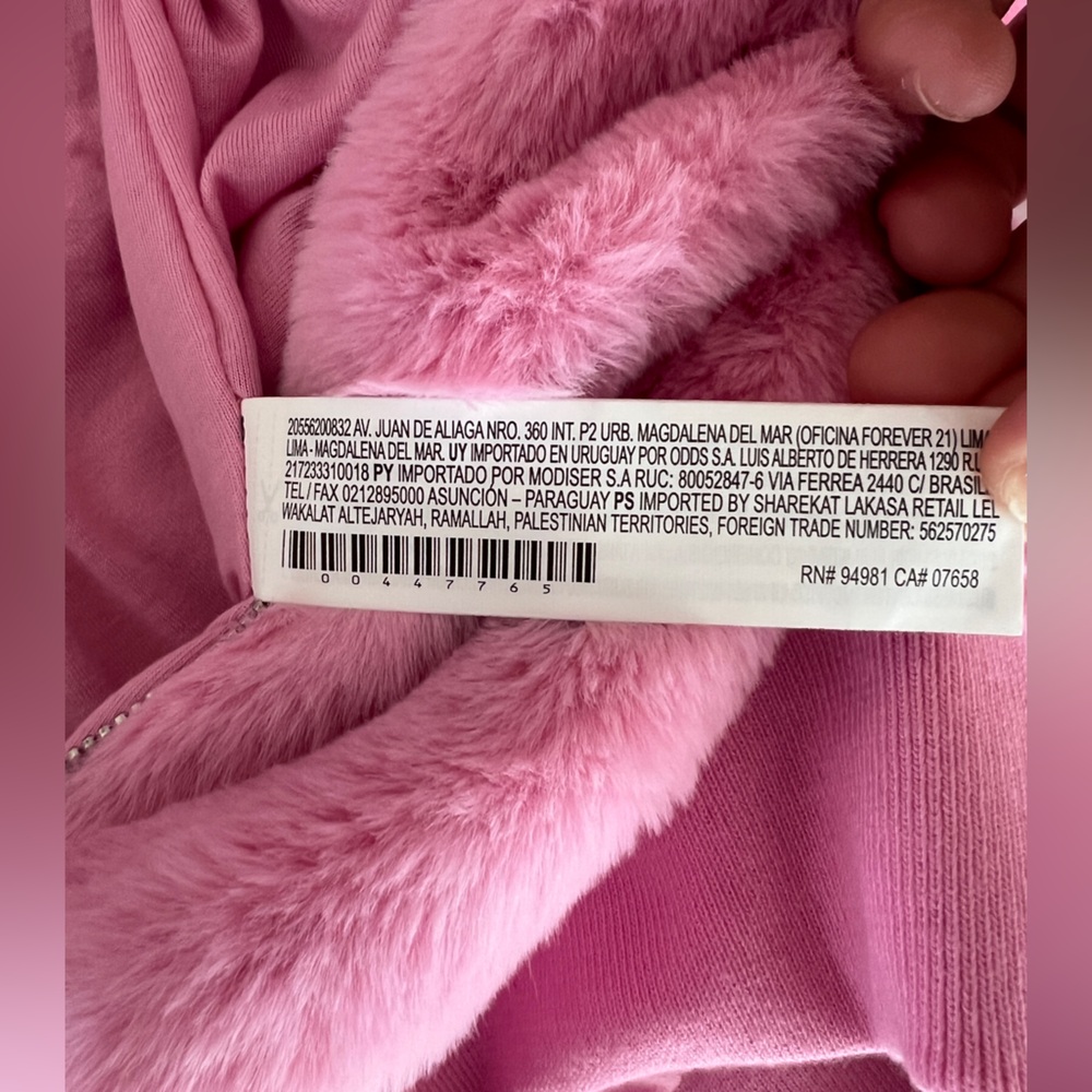 NWT Pantone Fuzzy Pink Puffer Jacket - Picture 7 of 7